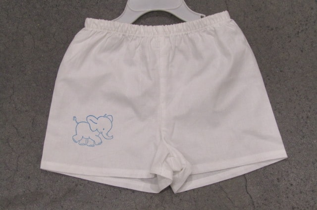 White shorts with embroidered elephant
