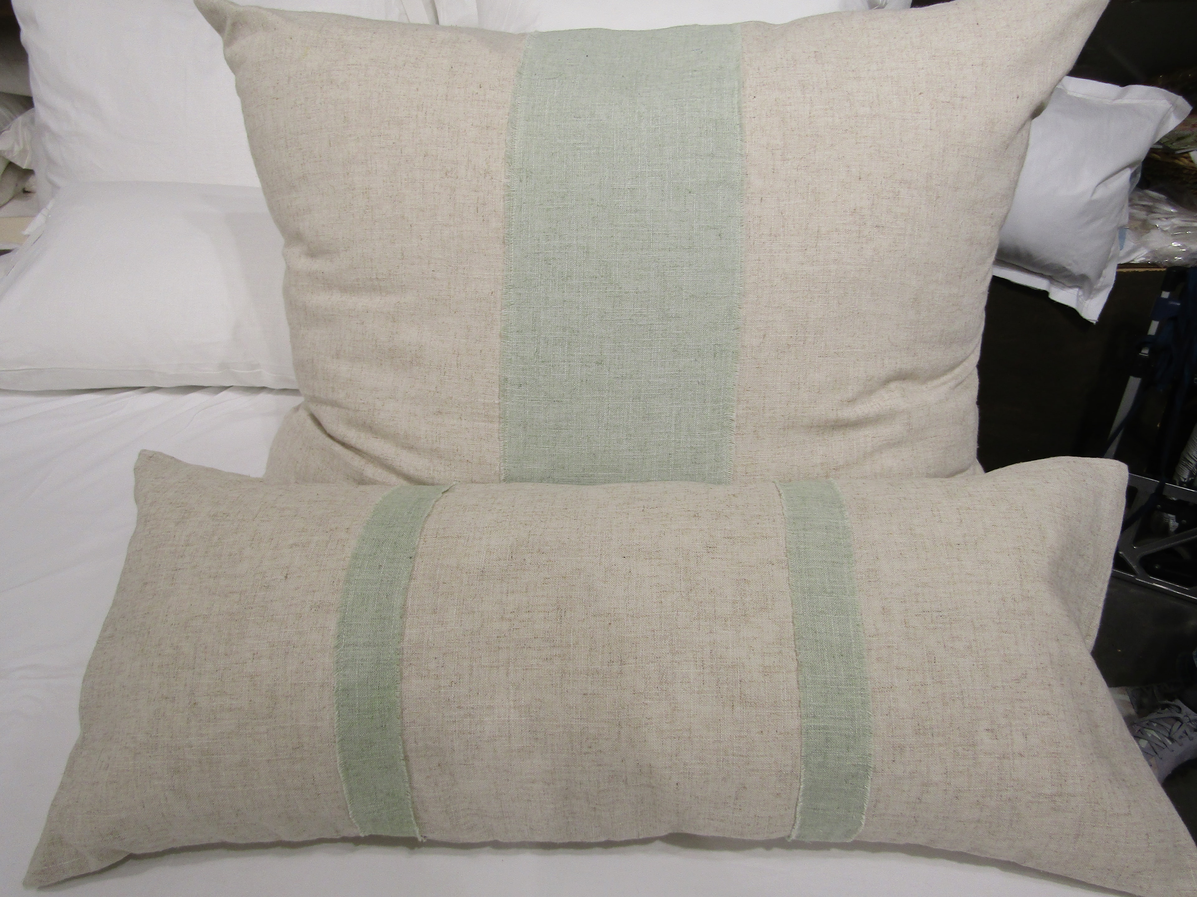 Linen mix Dutch and lumbar pillows with green bands